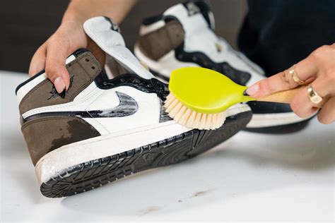 how to wash sneakers properly